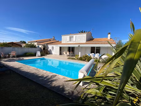 la brée - maison 3 chambres  piscine - 118 m² - proche bourg