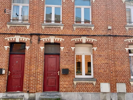 maison en briques en centre-ville