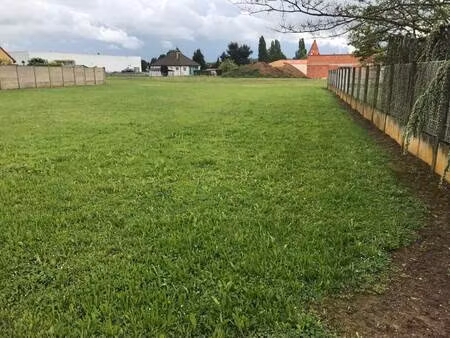 terrain constructible viabilisé à vendre