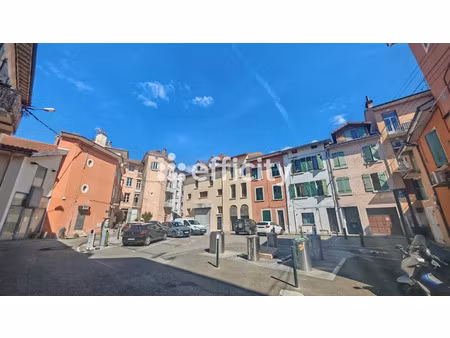 vente loft 10 pièces 386 m² à voiron (38500)  655 000 €