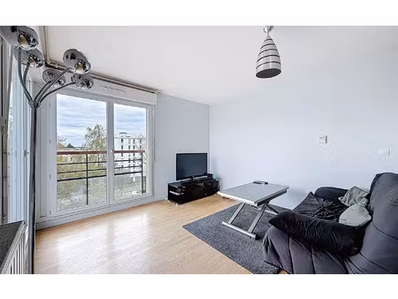 appartement guyancourt 61.57 m² t-3 à vendre  219 000 €