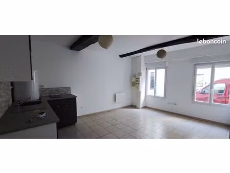 t2 rénové 36 m² – centre-ville mâcon – rue rambuteau – calme