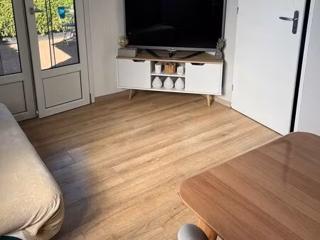 appartement +terrasse+parking