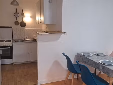 f2 meublé à louer(courte durée possible)