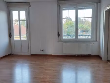 début schiltigheim beau 2 pièces de 65 m²