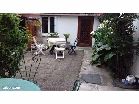 charmant studio meublé centre ville st cyprien