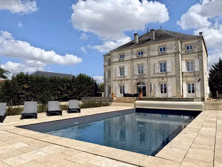 vente maison 21 pièces 702 m² vivonne (86370)