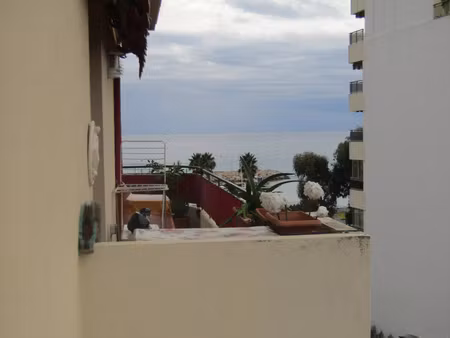 a saisir ! 2/3 piéces bord de mer roquebrune cap martin