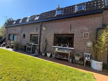 maison ancienne avec 5 chambres - garage - cave - jardin