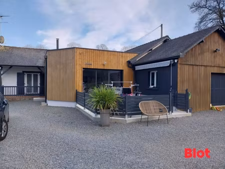 maison de plein-pied de 132m²  grand terrain rénovée proche fougères