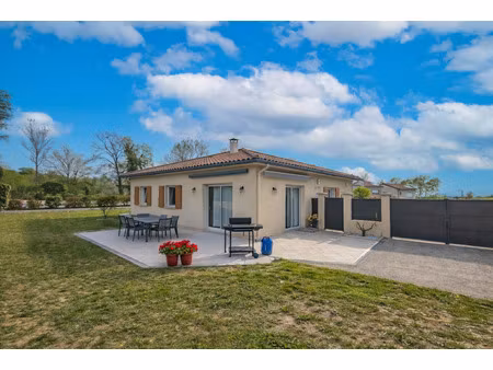 maison plain pied avec piscine