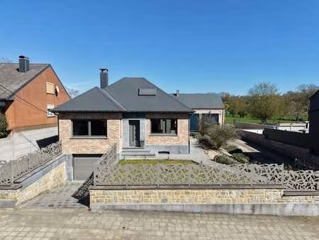 villa rénovée avec entrepôt