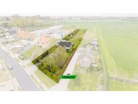 charmante maison individuelle avec 4 chambres et jardin ens…