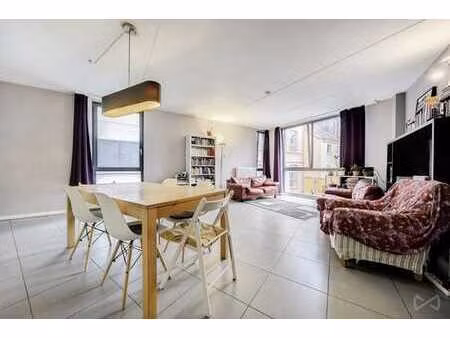 quartier louise : lumineux appartement 1 chambre