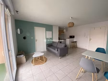 sur les hauteurs des millau  naulas