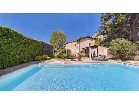 we invest castel immo agnin