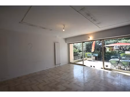 vente locaux professionnels 2 pièces 63 m² à vence (06140)  265 000 €