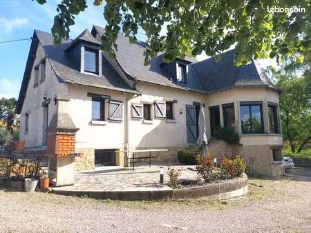 propriété 7 pièces 165 m²