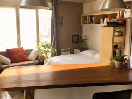 gand studio lumineux plein centre ville