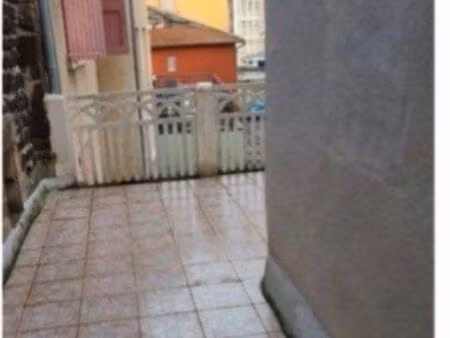 f3 bis immeuble calme