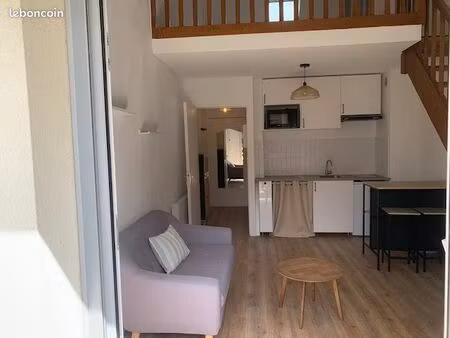 t1 bis duplex meublé – 34 m² – centre bourg vezin-le-coquet