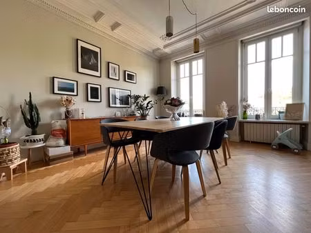 grand appartement t4 de caractere lumineux avec terrasse a louer epinal 88000