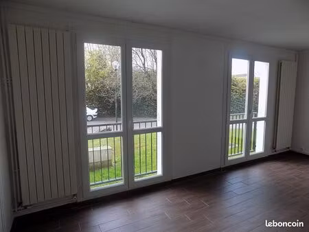 studio à louer avec parking privé