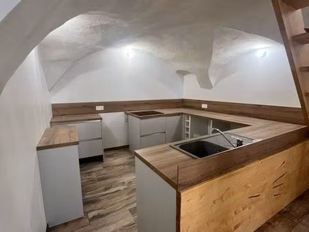 ? maison de village à louer - tallard (05)