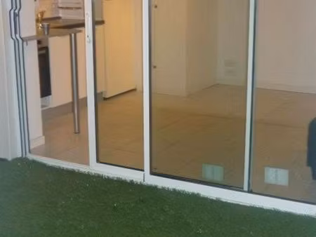 t1 saint léonard libre de suite