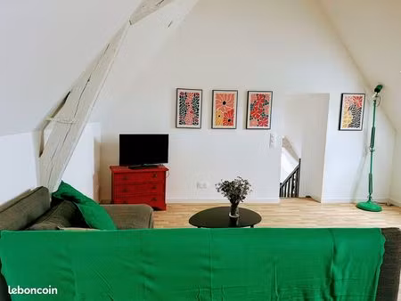 t3 meublé hypercentre avec place de parking