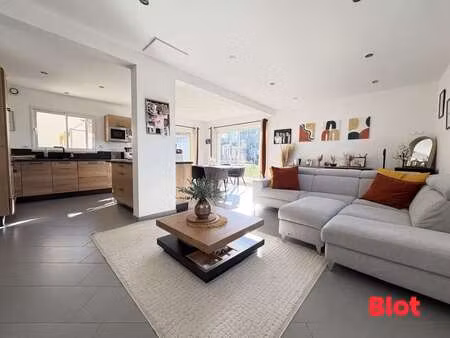 vente maison à irodouër (35850) : à vendre / 137m² irodouër