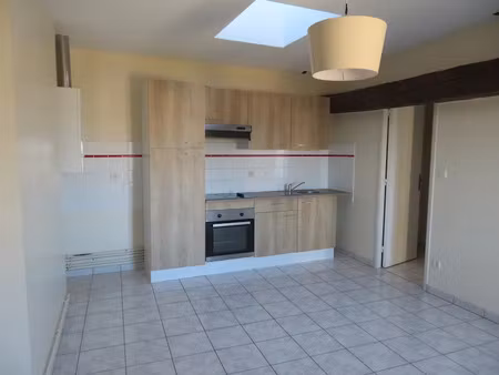 location appartement 2 pièces 34 m² à le dorat (87210)  340 €