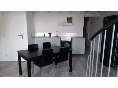 location meublée appartement 3 pièces 59.5 m² à pauillac (33250)  610 €