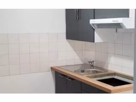 location appartement  22.85 m² t-1 à mouroux  375 €