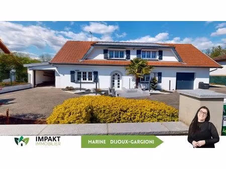 en exclusivité  belle maison lumineuse pleine de charme