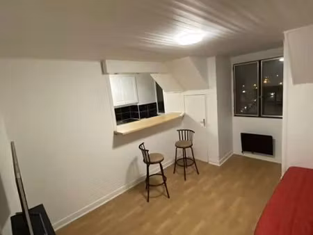 location meublée appartement 2 pièces 45 m² à aubervilliers (93300)  690 €
