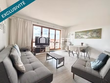 appartement traversant à 10 minutes à pied du rer