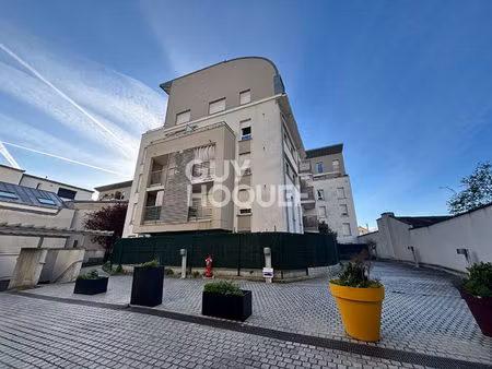 appartement stains 4 pièce(s)