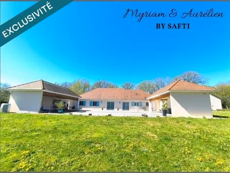 propriete plain-pied 4 chambres garages piscine 2 hectares