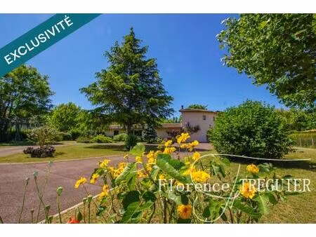 superbe maison d'architecte  5 chambres  au calme !