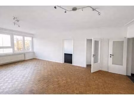 avenue plasky - appartement de 87 m² – peb c