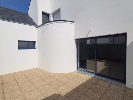 location appartement 4 pièces 115 m² à challans (85300)  1 200 €