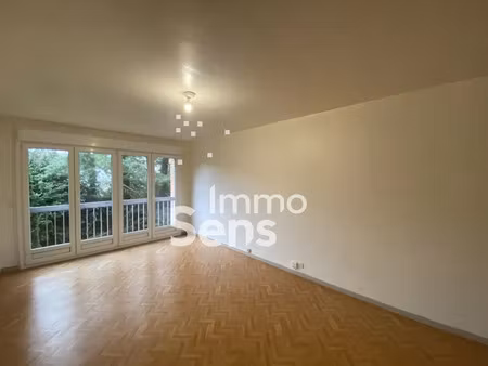 location appartement 3 pièces 73.53 m² à lille (59000)  839 €
