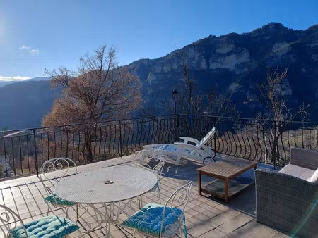 maison de village braux individuelle avec terrasse vue mont