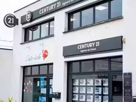 location locaux professionnels 131.87 m² à anet (28260)  1 770 €