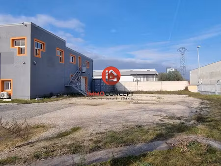 location locaux professionnels 210 m² à laudun-l'ardoise (30290)  1 500 €