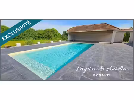 propriété maison plain-pied 4 chambres garages piscine 2 hectares