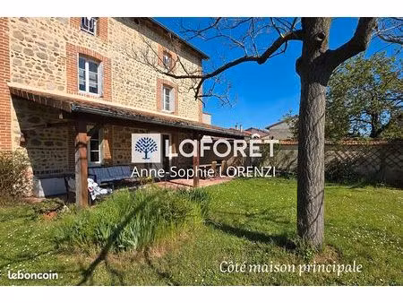 propriété 10 pièces 237 m²