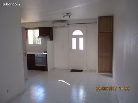 appartement p2 castries