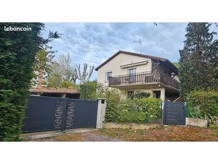 maison location st just st rambert